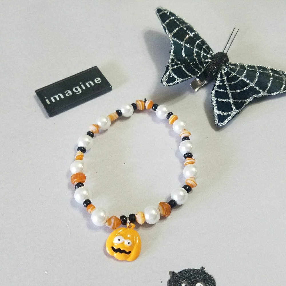 Halloween clearance!  stretch, charm bracelet!
